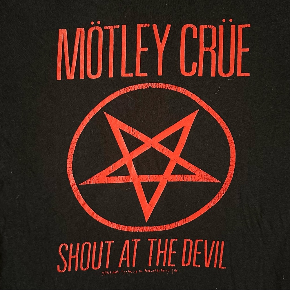 Mötley Crüe Shout at the Devil Band Tee Women’s Small Black - Picture 2 of 5